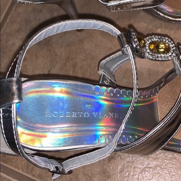 Roberto Vianni Silver Heels - Picture 3 of 3